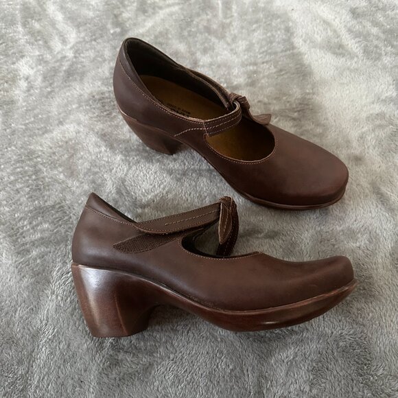 Naot Shoes - Naot Pleasure Mary Jane Heels Strappy Shoes Women's size 37 US 6 Brown Leather